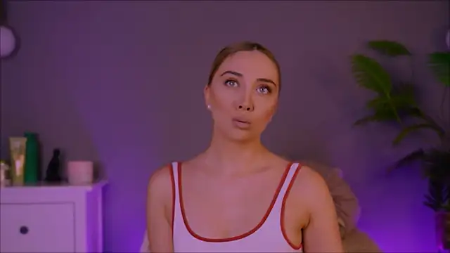 HotJesssX online show from November 6, 8:26 pm