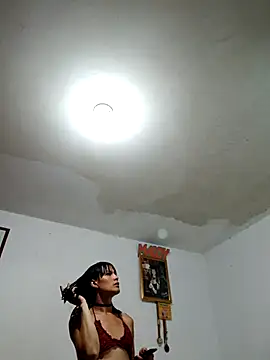 PaulinaLondra2 online show from November 4, 10:15 pm