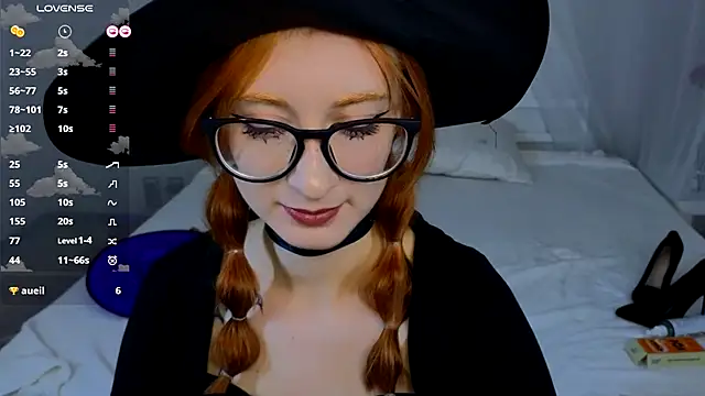 WICKEDEMBER online show from November 29, 2:37 am