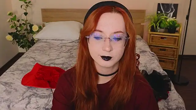 WICKEDEMBER online show from March 27, 2:02 am