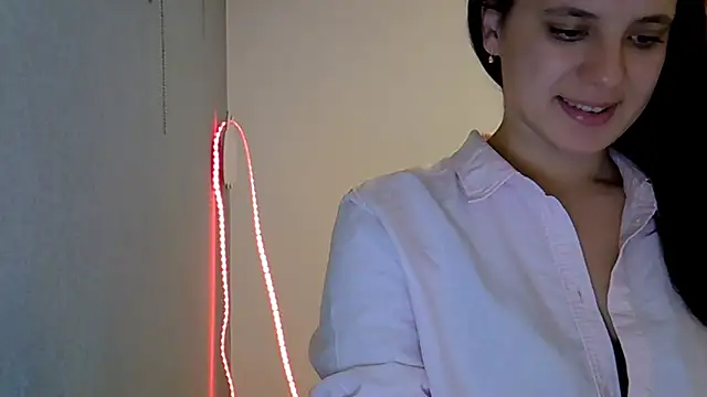 KiraHoney online show from January 7, 9:07 pm