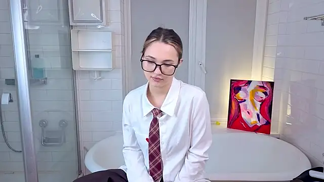 LeenaPuita online show from January 13, 5:39 pm