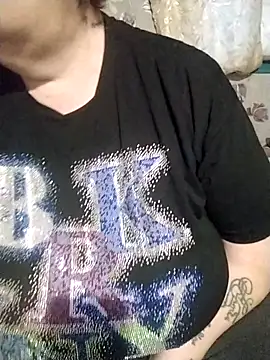 MyHoneyKira online show from December 19, 2:09 pm