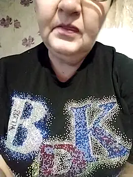 MyHoneyKira online show from December 1, 7:12 am