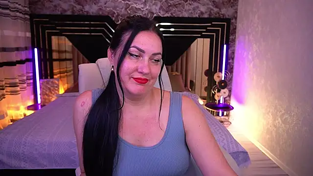 VelvetLuck online show from July 28, 3:21 pm