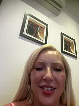 melisboa online show from August 8, 12:40 am