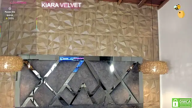 Kiara velvet   online show from April 5, 4:55 am