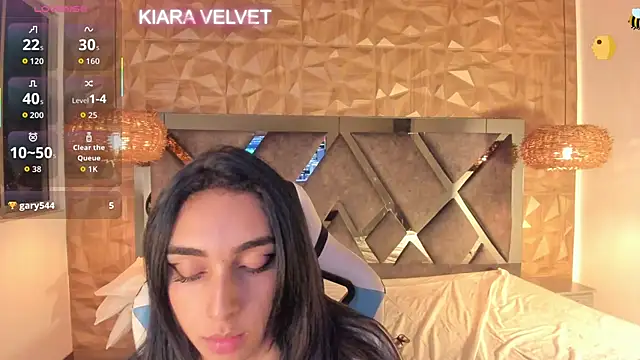 Kiara velvet   online show from April 18, 5:10 am