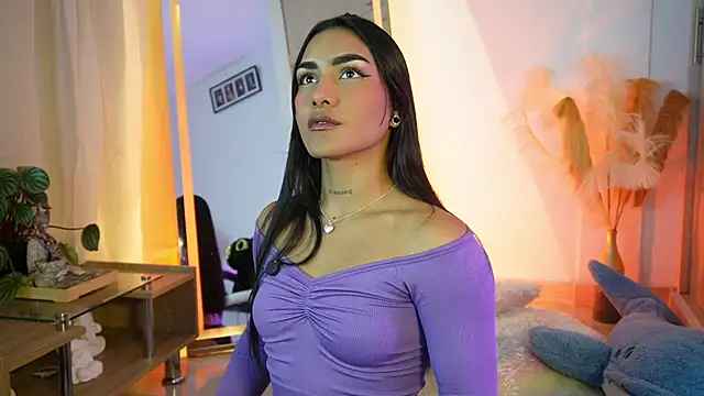 Nikita luan online show from April 18, 1:41 am