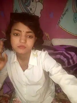 Freakingromance online show from February 15, 7:51 am