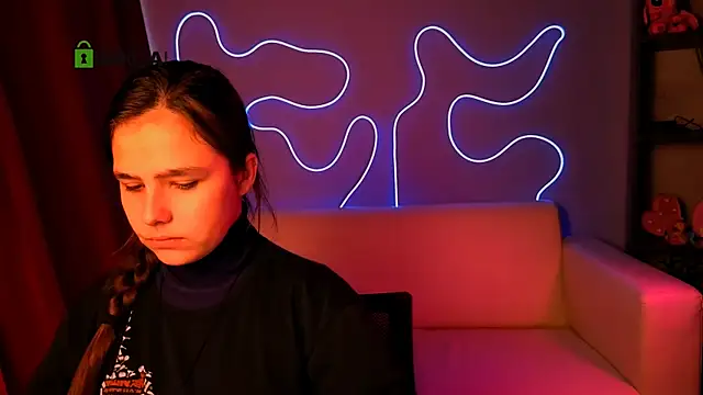 kelly may1 online show from November 10, 12:22 pm