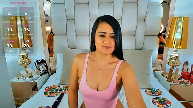 Bella  carther online show from June 15, 2:06 pm