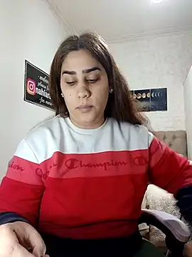 nahiarabiel33 online show from June 28, 5:52 pm