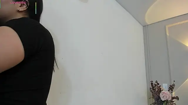 annie  20 online show from January 11, 12:10 pm