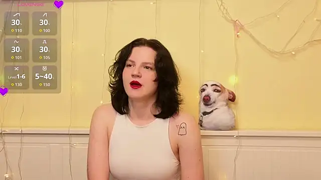 LatinaHuguenin online show from January 8, 7:01 am