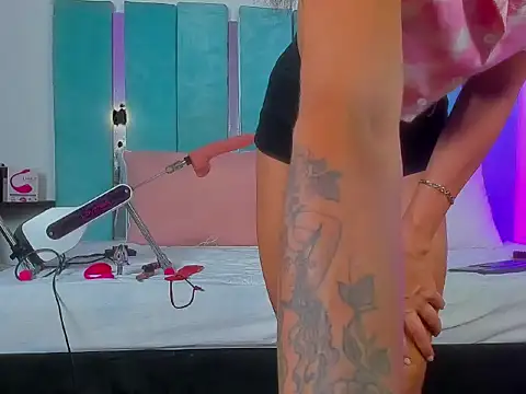 Alesia watson online show from December 2, 3:19 am