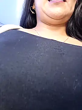 misshot 02 online show from November 14, 5:57 pm