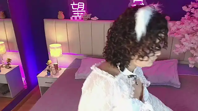  sarahRose online show from April 16, 4:02 am