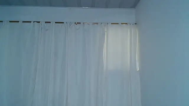 CoralReyes IH online show from November 23, 5:14 pm