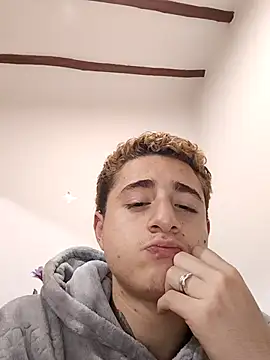 minervaystiven online show from November 13, 5:17 am