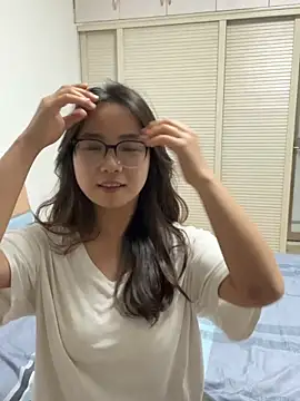 Hmm 0303 online show from February 11, 3:24 pm