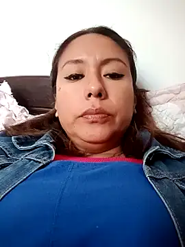 Zulreyna online show from March 20, 3:39 pm