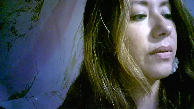 Zulreyna online show from March 10, 5:00 am