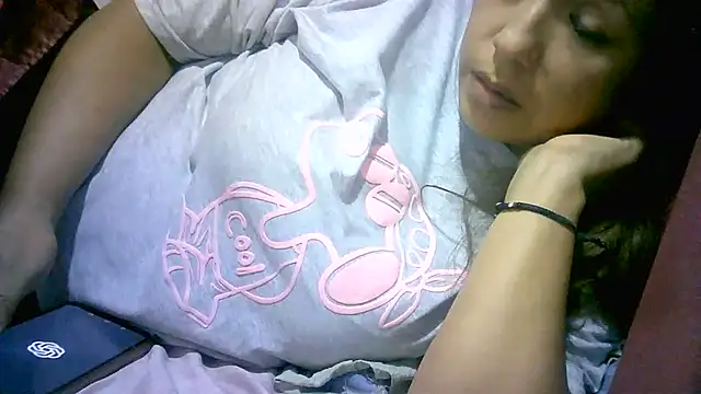 Zulreyna online show from July 25, 5:47 am