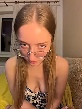 EveLunny online show from January 7, 3:10 am