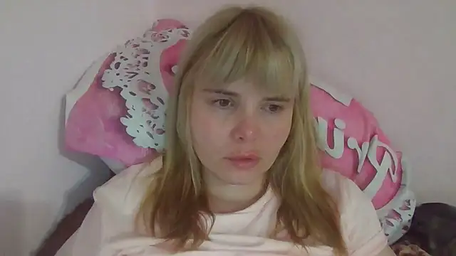 HornyElena online show from July 29, 8:53 pm