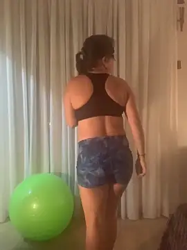 massagistahotbrunette online show from November 21, 7:16 pm