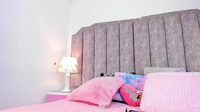 RubyCrox online show from February 25, 9:35 pm