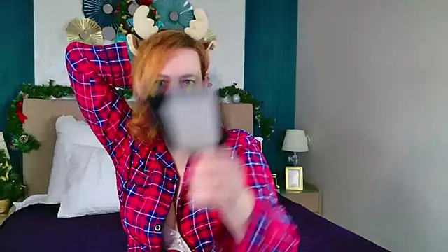 Evie Berret online show from December 23, 11:03 am