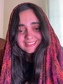 candicewest  online show from April 20, 6:22 pm