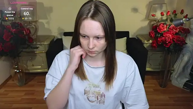 HolyBabyDoll online show from November 22, 6:10 pm