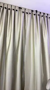 misslynnn  online show from November 9, 5:14 am