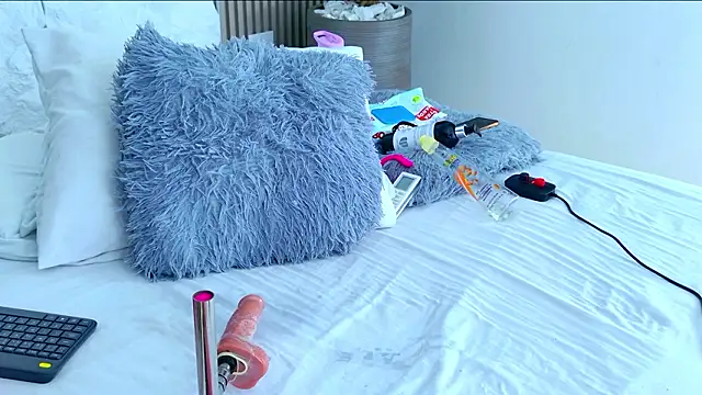 Brenda-Rosse online show from March 7, 5:36 am