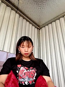 julybi online show from December 4, 5:42 am