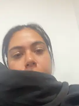 LorieFerrer online show from November 12, 3:10 pm