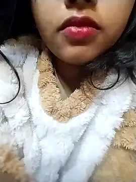 Sexy Divya   online show from February 3, 12:54 am