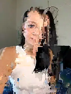 TattooLaraa online show from November 8, 1:05 pm