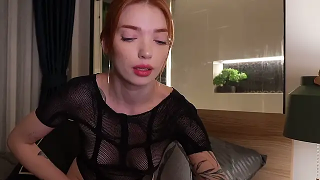 LinaaVelle online show from July 8, 10:45 pm