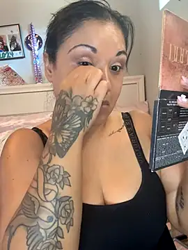 tattedlatina online show from November 9, 5:20 pm