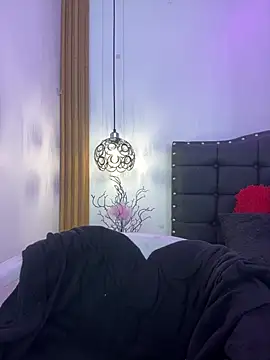 SCARLETT INK  online show from March 1, 6:02 am