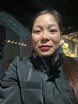 Lyla john online show from December 14, 2:06 am