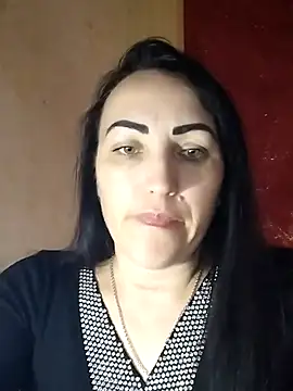 ArianaXFresh online show from November 21, 7:43 am