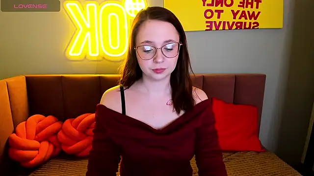 Erica Nelson online show from January 18, 2:08 am