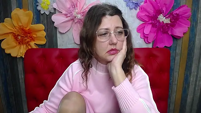 RoseHille online show from December 2, 3:25 pm