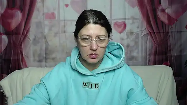 RoseHille online show from February 8, 6:28 am