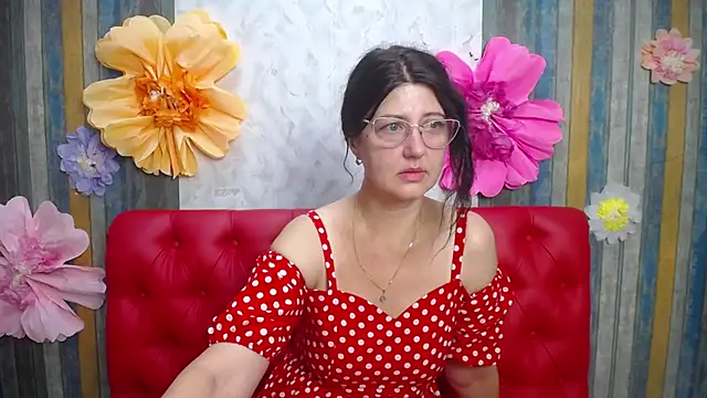RoseHille online show from July 4, 5:14 am